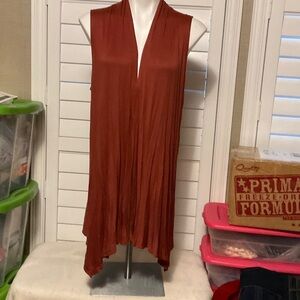 Active USA Rust Sleeveless Cardigan
